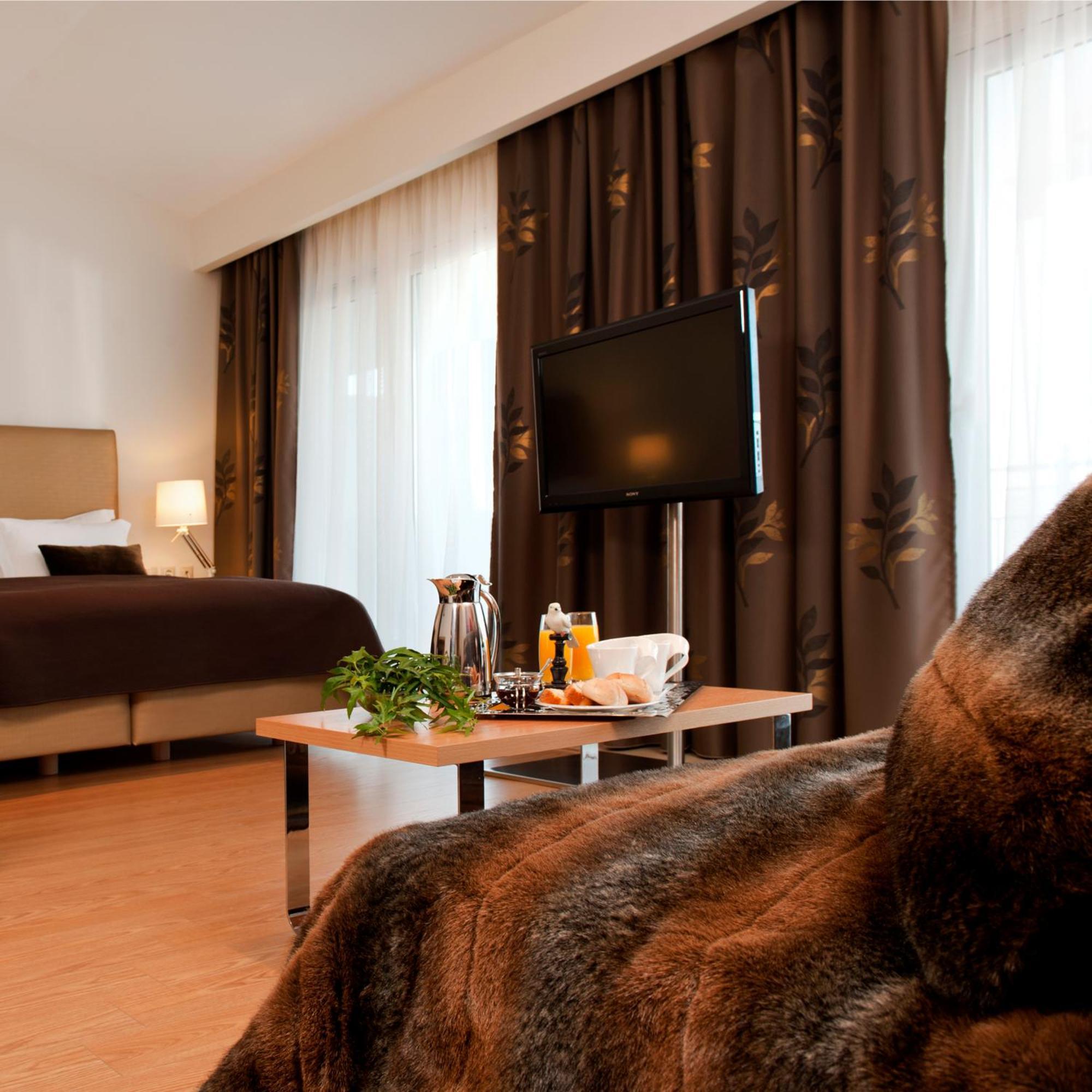 Chloe Luxury Hotel Кастория Экстерьер фото